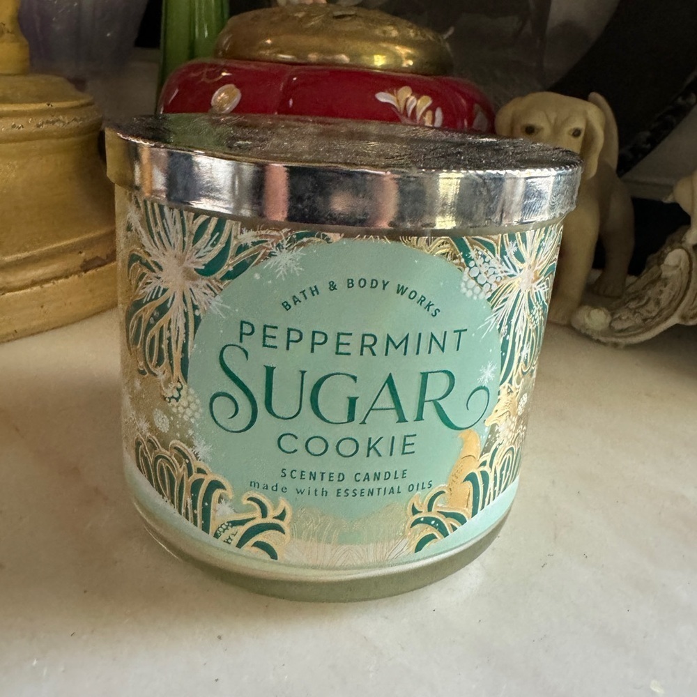 Bath and Body Works Peppermint Sugar Cookie 3 Wick Candle (2020)